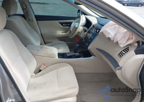 2013 Nissan Altima 2.5 Sv z USA, uszkodzony, nr VIN 1N4AL3AP4DC113436